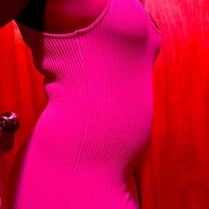 Hi I’m selling this very cute pink casual dress